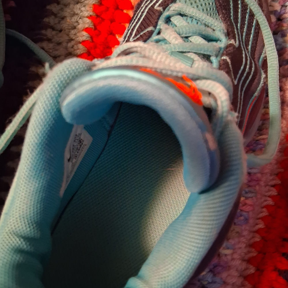 Nike Kids Sneakers - Teal and Red - Picture 8 of 10